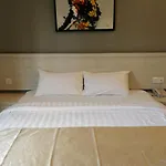 Aurora Hotel